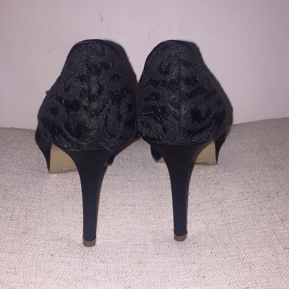 Shoes - Picture 3 of 5